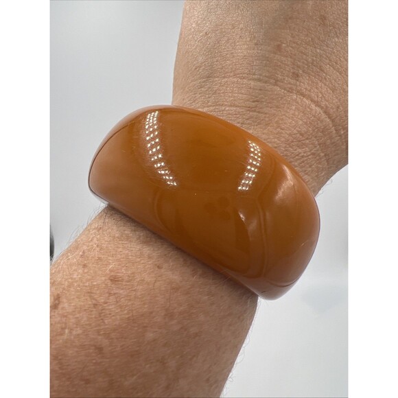VINTAGE BUTTERSCOTCH BAKELITE CUFF BRACELET Unique Thick TESTED - Picture 1 of 9